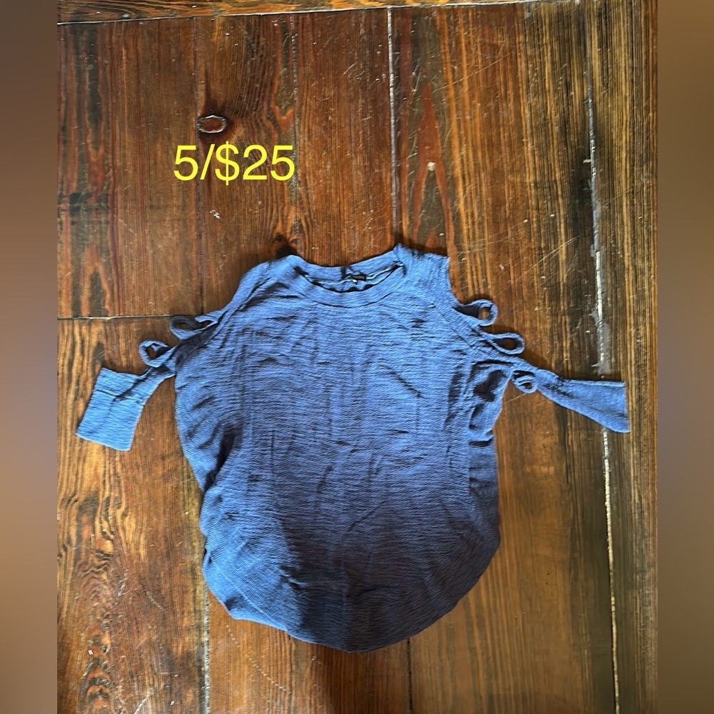 Express shirt shirt sleeve